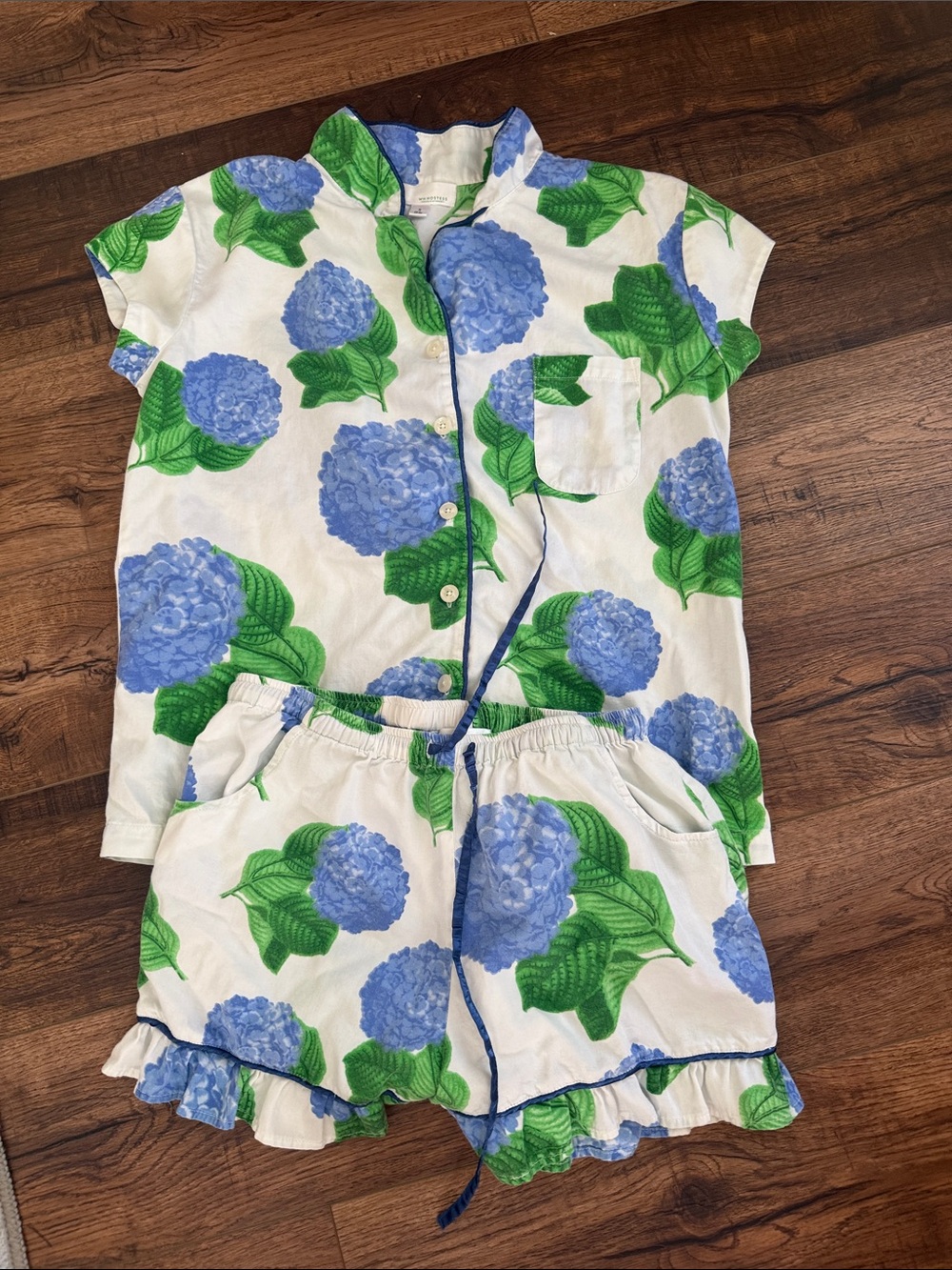 Ladies small 6/8 Floral Hydrangea Pajama Set - Blue & Green